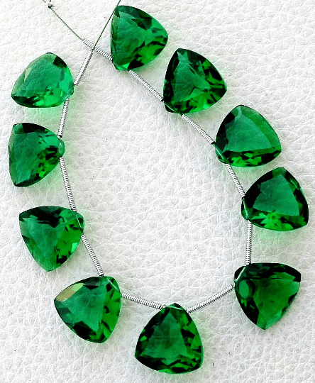 4 Matched pairs, Superb EMERALD Green Quartz Faceted CUT Trillion Shape Briolettes,12X12mm Size,Finest Item