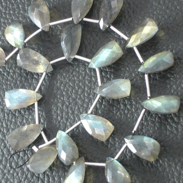 8 Inch-Super-Finest-Superb-aaa-Quality,BLUE FLASHY LABRADORITE 5 Matched Pairs,15mm Long Elongated Pyramid Shape Briolettes