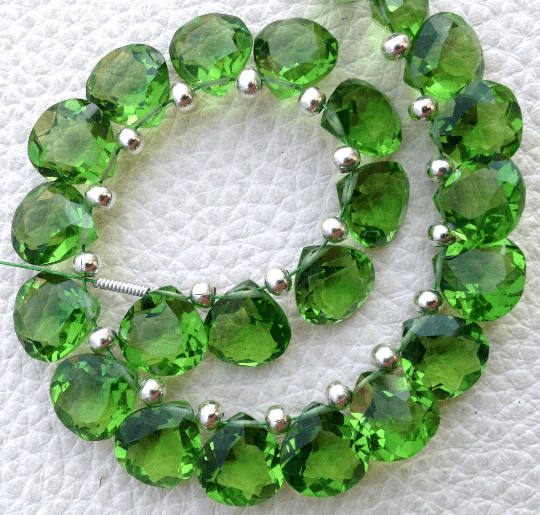 30 Pieces,Brand New Item, PARROT GREEN Quartz Faceted Cut Heart Shape Briolettes,8x8mm size,Superb Item at Low Price