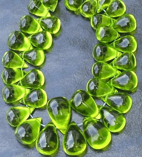 PARROT GREEN Quartz, Truly Rare,Gorgeous, Smooth Drops Shape Briolettes 15 Pcs 9-12mm Long,Great Item