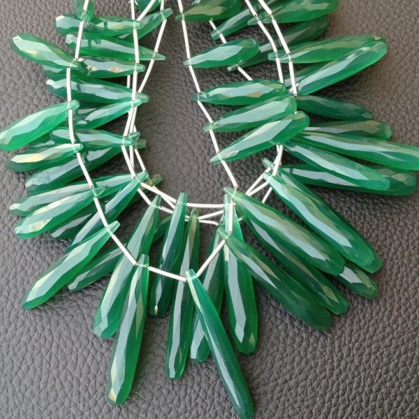 7 Inch Long Strand, 25-35mm Long, DEEP EMERALD Green Chalcedony Elongated Drops Shape Briolettes,Superb-Finest Quality