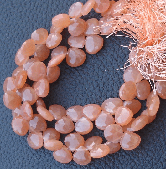 8 Inch Strand,Superb-Finest Quality PEACH MOONSTONE Faceted Heart Shape Briolettes, 9-10mm size,Great Item