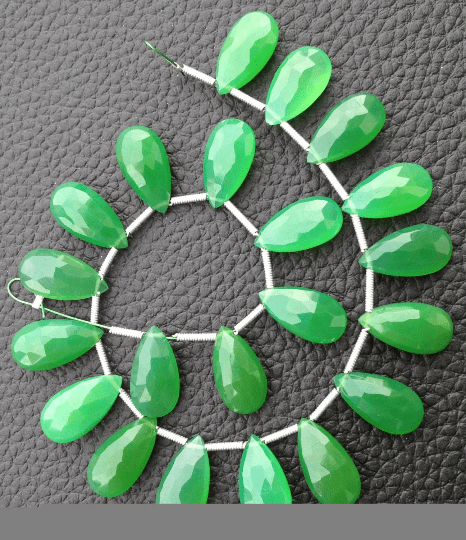 Brand New, 5 Matched Pairs,15mm Long, CHRYSOPRASE GREEN Chalcedony Elongated Faceted Pear Briolettes,Amazing Item at Low Price
