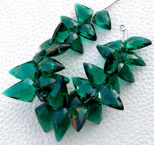 Brand New, 100 Cts, EMERALD GREEN QUARTZ Faceted Fancy Briolettes,12-17mm Long,Superb Item at Low Price