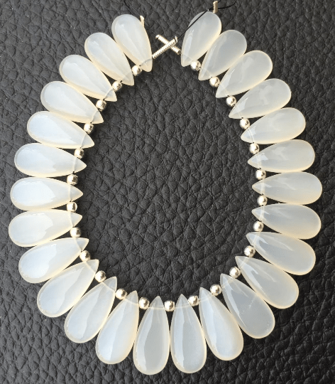 4 Matched Pair, NATURAL WHITE MOONSTONE Smooth Pear Shape Briolettes, 15x7mm size.Superb Item at Low Price